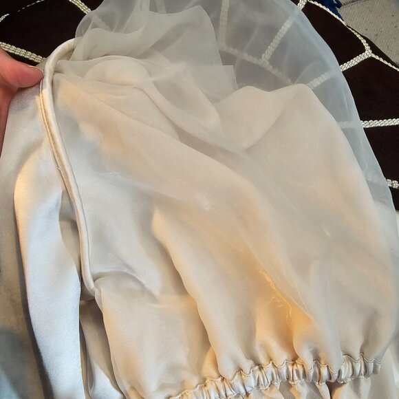 LPA Candy Tie front Top Satin Ouff sleeves size L - Picture 10 of 12